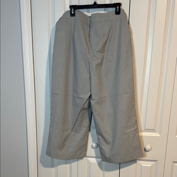 CeCe Striped Black and White Pants - Picture 4 of 4